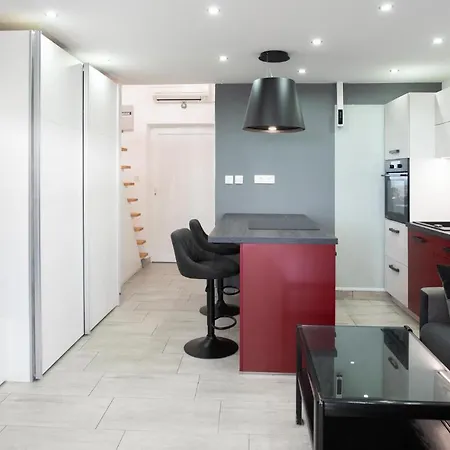 Apartment Cozy In With Kitchen Barbariga